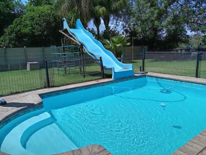 Moonriver Guesthouse Upington Exterior foto